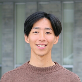 西田さんの顔写真